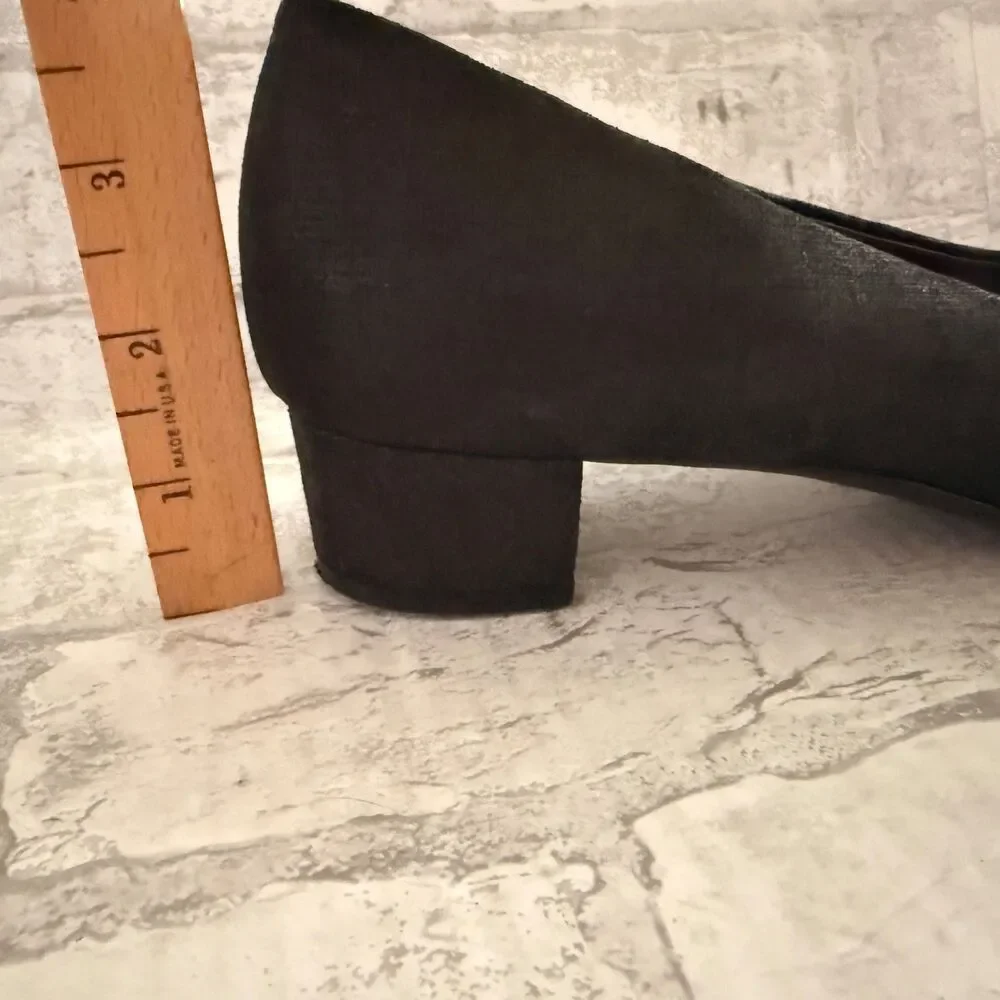 AGL Attilio Giusti Leombruni Black Patent Cap Toe Pumps Leather Pumps Sz 38.5